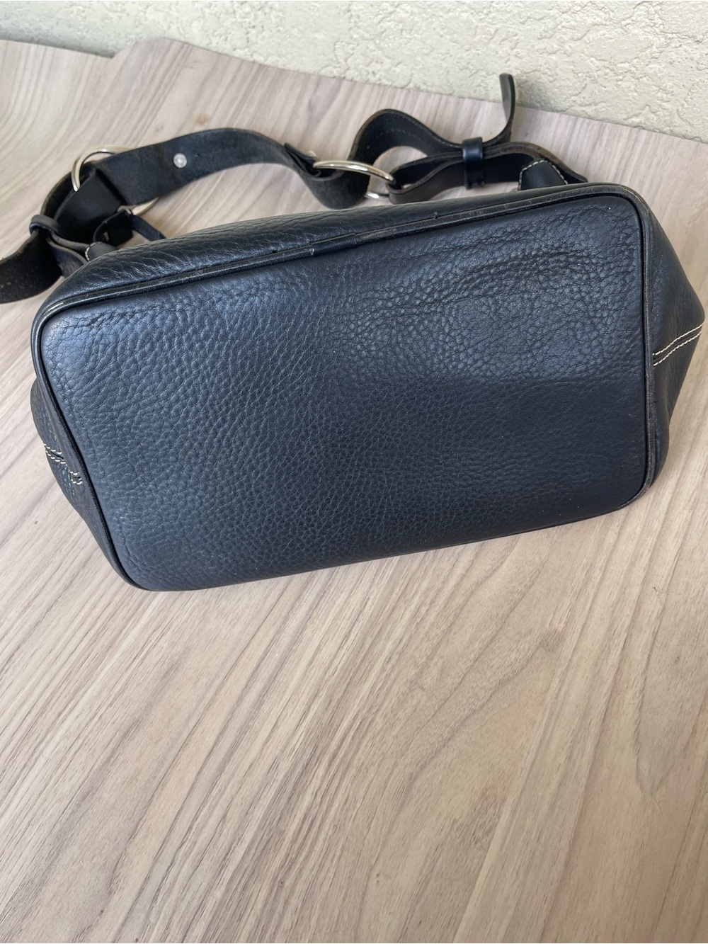 Dooney & Bourke Black Pebbled Leather Hobo Shoulder Bag - Picture 5 of 16